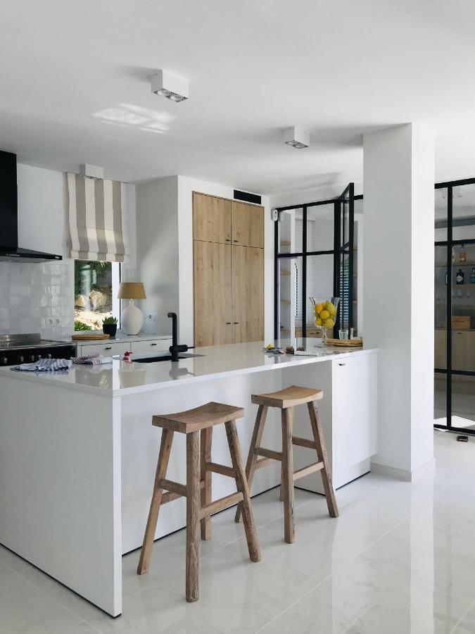 Frontline Villa, Five Star Deluxe El Campello Exterior foto