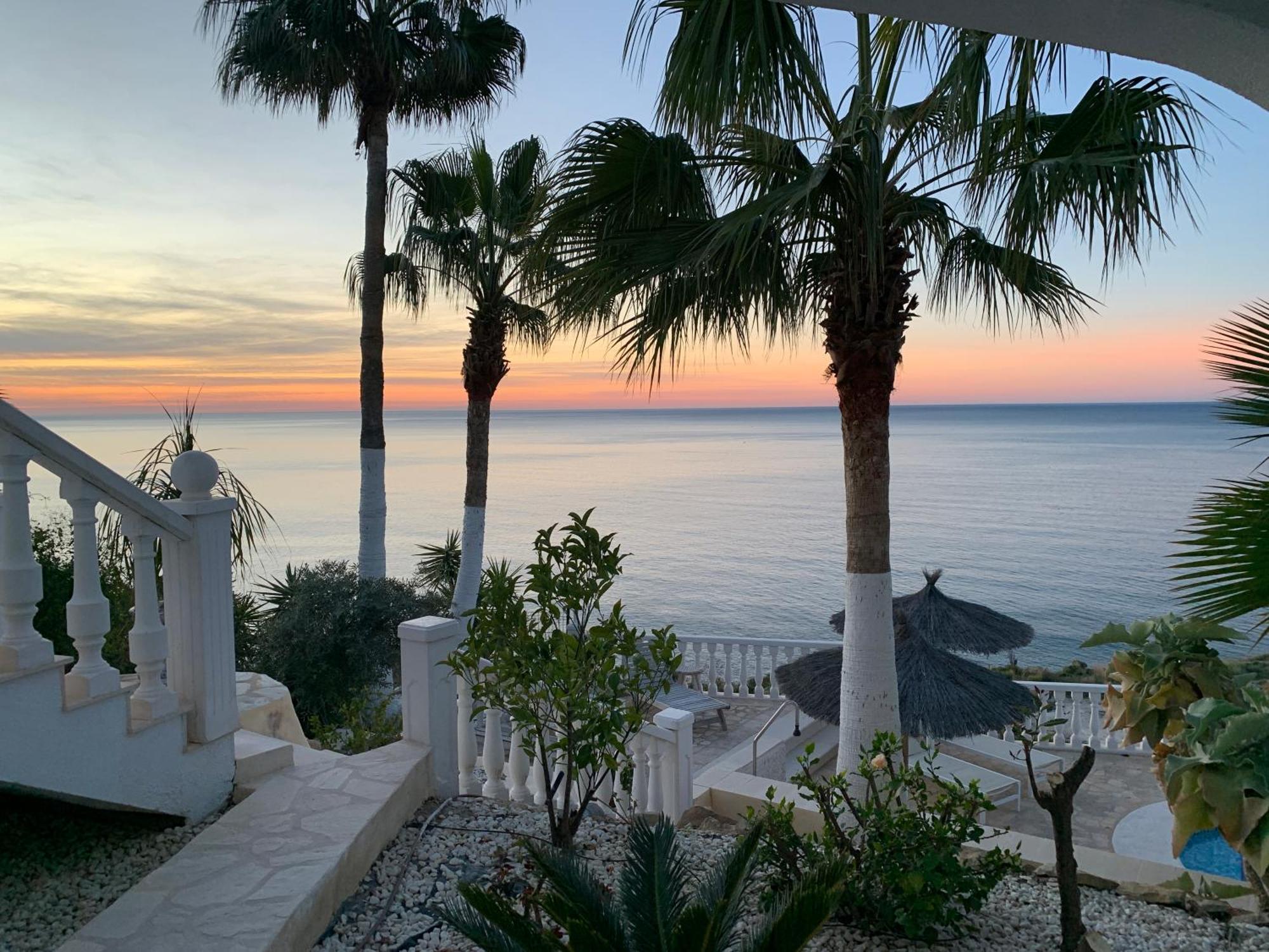 Frontline Villa, Five Star Deluxe El Campello Exterior foto