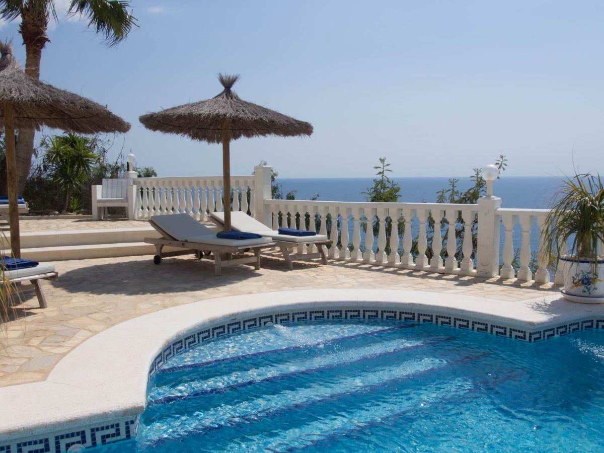 Frontline Villa, Five Star Deluxe El Campello Exterior foto